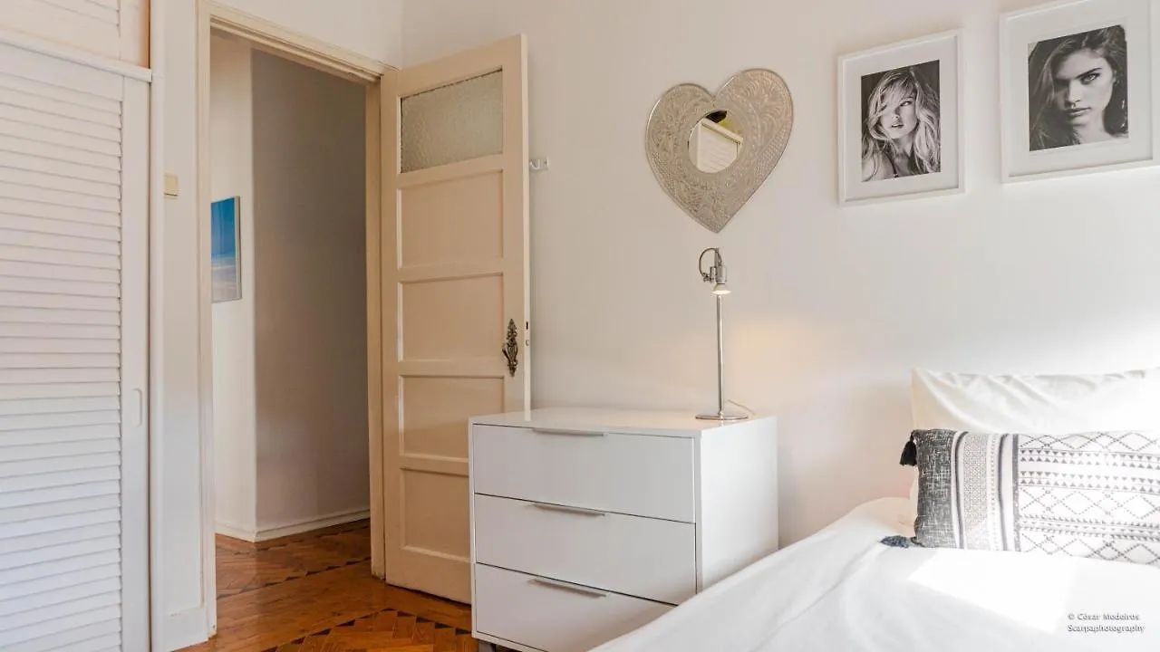 Cascais 2Br City Center 0*,